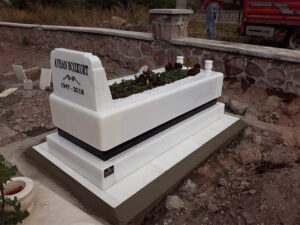 Ankara Uşak Beyazı Mezar Modelleri